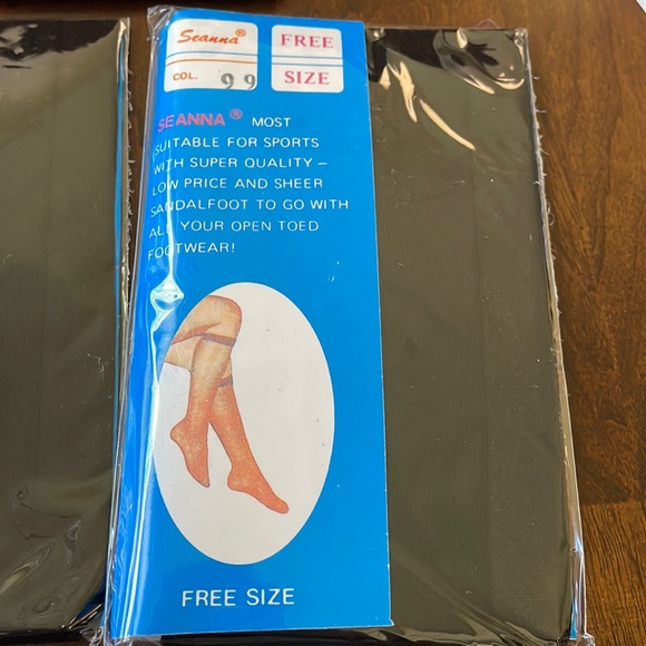 Vintage Seanna Set of 5 Knee High black stretch nylon socks New in packages - Picture 4 of 8